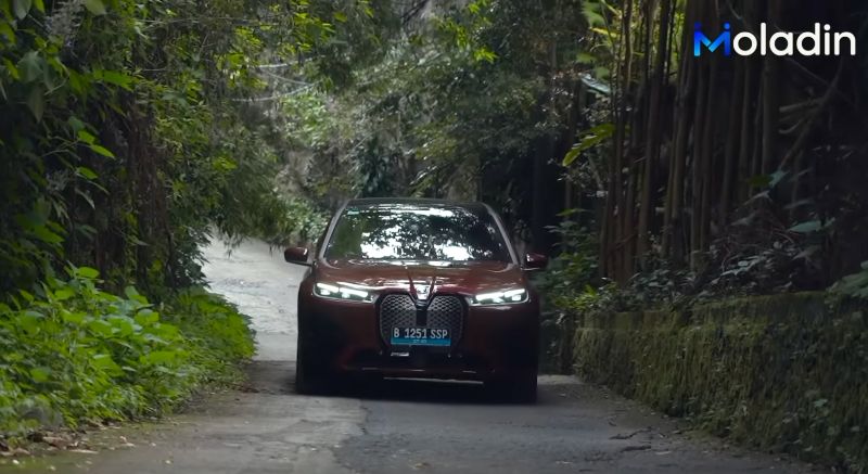 BMW iX xDrive40 Sport