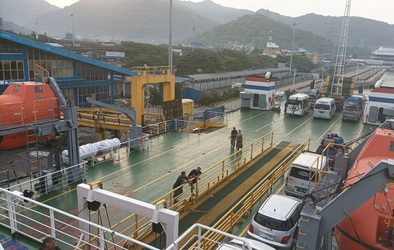 road trip jakarta-palembang 2023 - tarif penyeberangan kapal merak-bakauheni