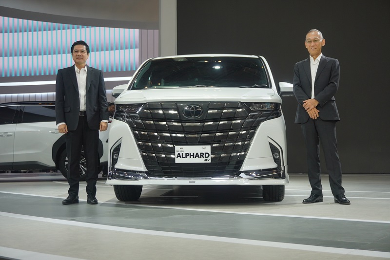 harga mobil toyota bulan januari 2024