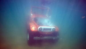 Toyota Land Cruiser Berenang di Laut, Tidak Mogok!