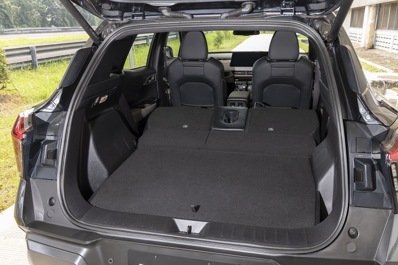 mitsubishi xforce ultimate 2023 - bagasi