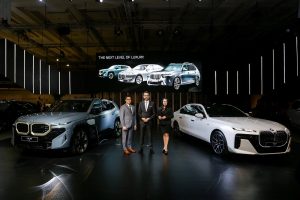3 Mobil Baru BMW di GIIAS 2023, Ada SUV Listrik Rp 5,5 Miliar!