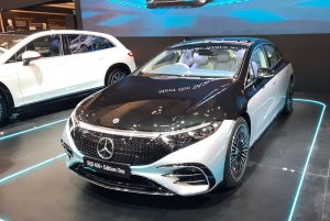Mercedes-Benz Indonesia Siap Produksi Lokal Mobil Listrik di Bogor Mulai 2027