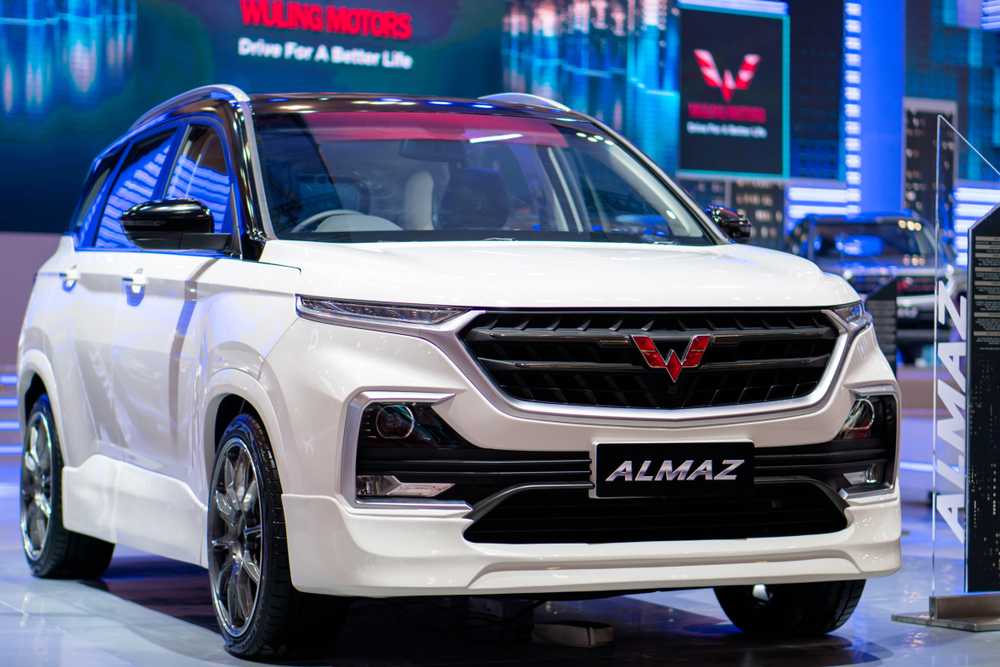 Spesifikasi Wuling Almaz