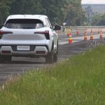 Bantingan Suspensi Mitsubishi XForce Empuk atau Keras? Ini Hasil Test Drive-nya