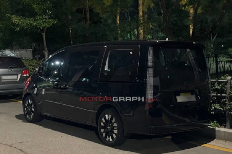 hyundai staria hybrid sudah uji jalan