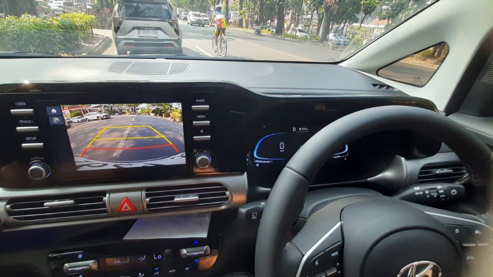 review Hyundai Stargazer X