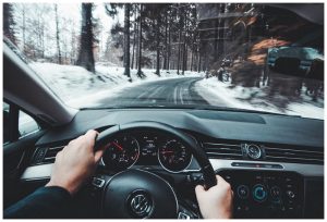 Cara Nyetir Mobil di Luar Negeri, Butuh SIM Internasional?