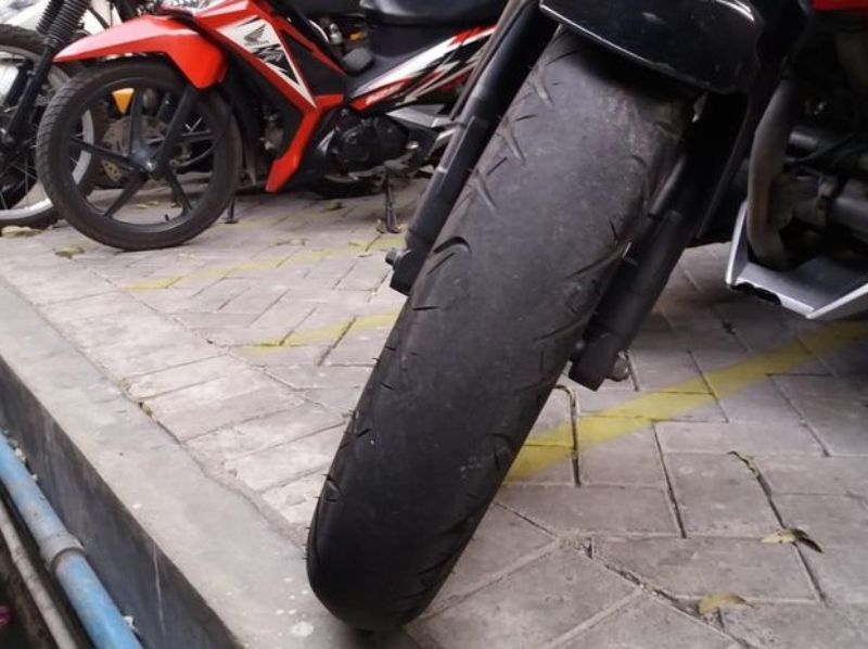 Penyebab ban motor bocor