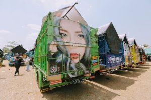 Canter Mania Indonesia Community Pecahkan Rekor Muri, Lukisan Truk Terbanyak