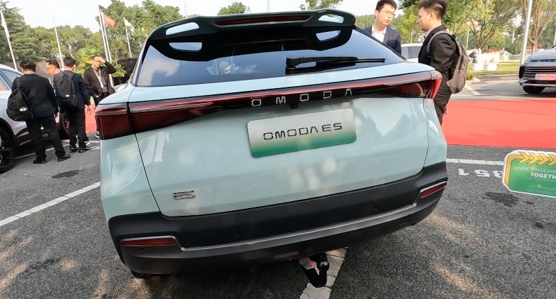 test drive Omoda 5 EV langsung di China