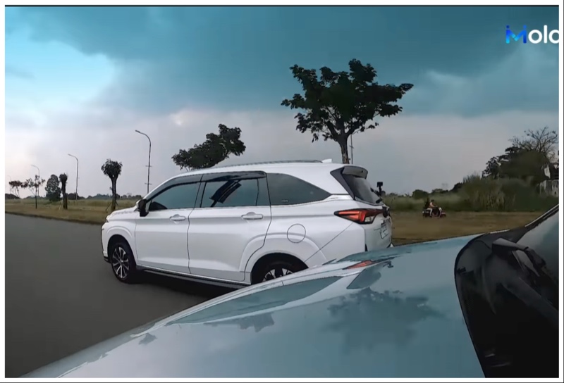 Komparasi Veloz TSS AT Vs Avanza 1.5 MT, Beda Akselerasi dan Konsumsi BBM Komparasi Veloz TSS CVT vs Avanza 1.5 MT