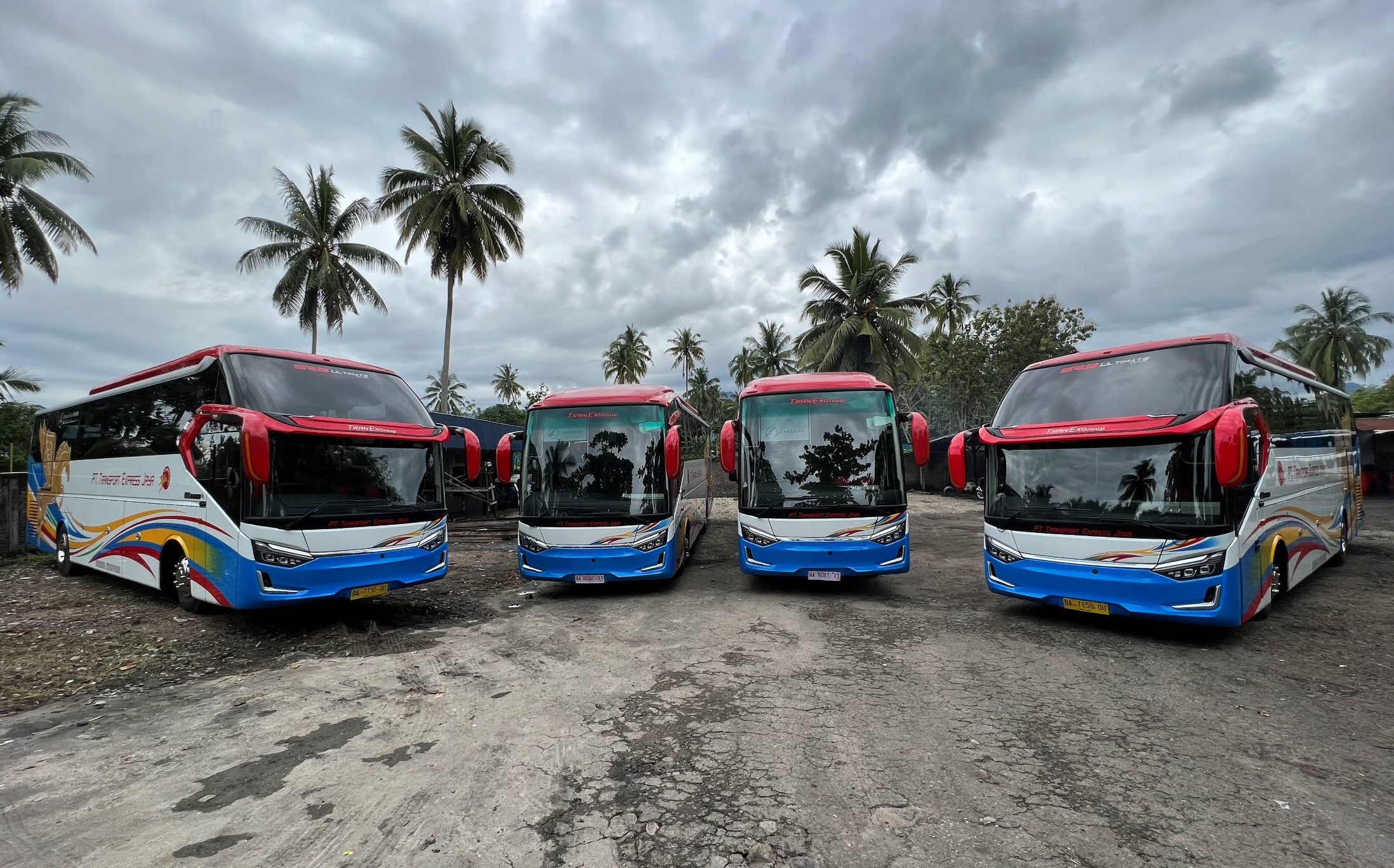 Unit Terbaru PO Tranex Hino Bus RM 280 ABS