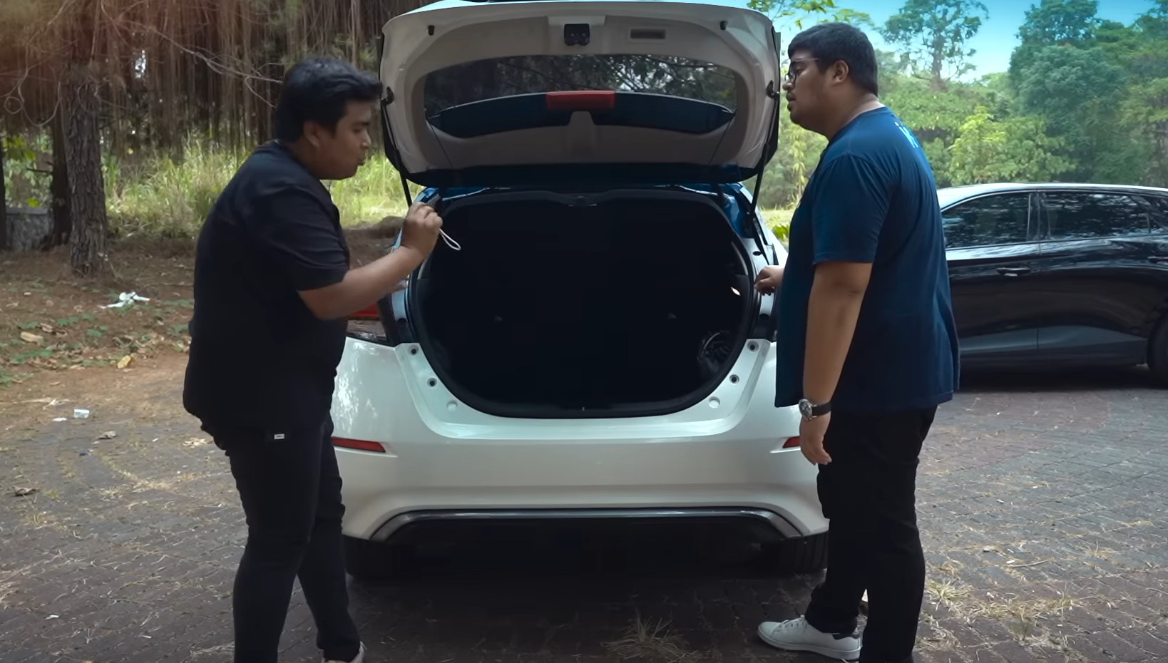 Adu Fitur dan Kekedapan Kabin MG 4 EV vs Nissan Leaf, Siapa lebih Senyap? Kapasitas bagasi Nissan Leaf seluas 507 liter lebih oke dibanding bagasi MG 4 EV