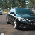 Komparasi Toyota Camry Hybrid 2013 vs Honda Accord 2016, Akselerasinya Beda Tipis