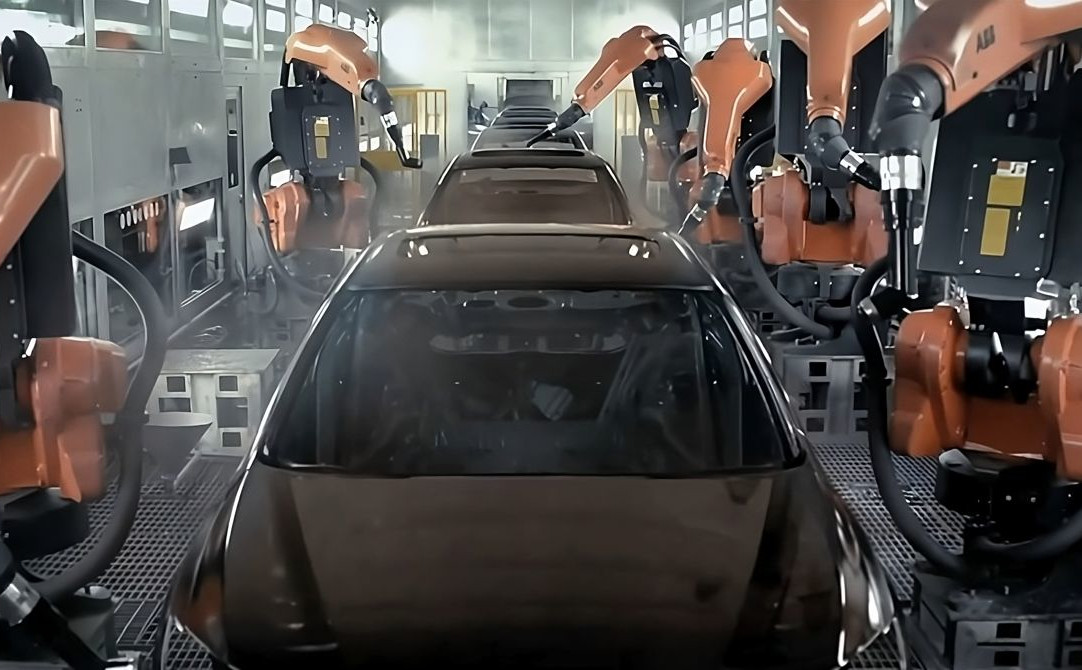 Pabrik BYD di Changzhou terdiri dari empat area utama, yaitu stamping, welding, assembly, dan painting