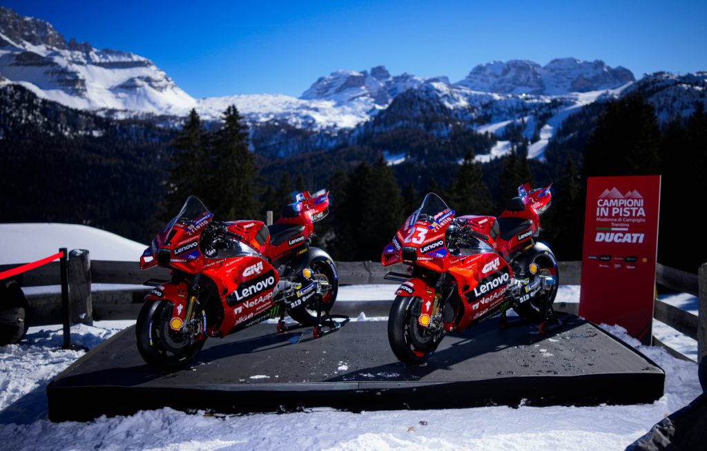 Campioni in Pista Cara Ducati kombinasi kemeriahan balap dan pariwisata