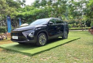 First Drive Chery Omoda E5, Pantaskah Dibanderol Rp 550 Jutaan?