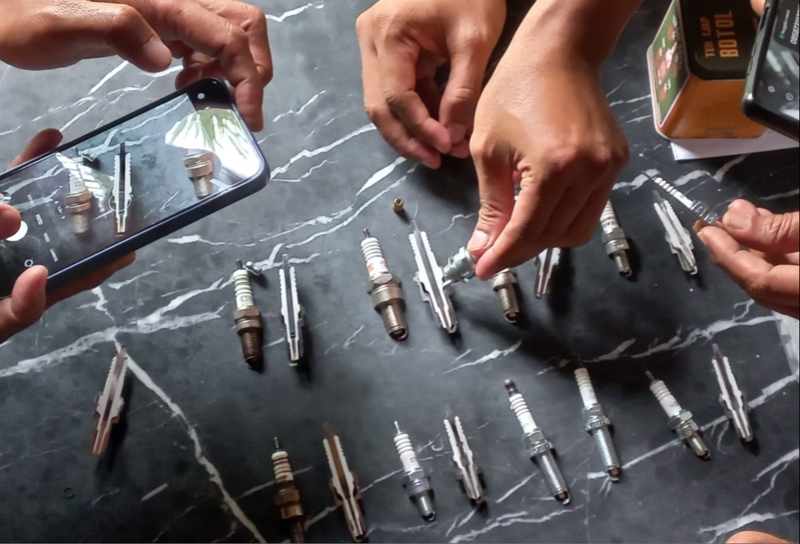 Busi NGK vs kompetitor