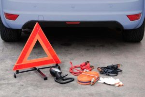 Ragam Alat Darurat di Dalam Mobil Wajib Dibawa Setiap Saat