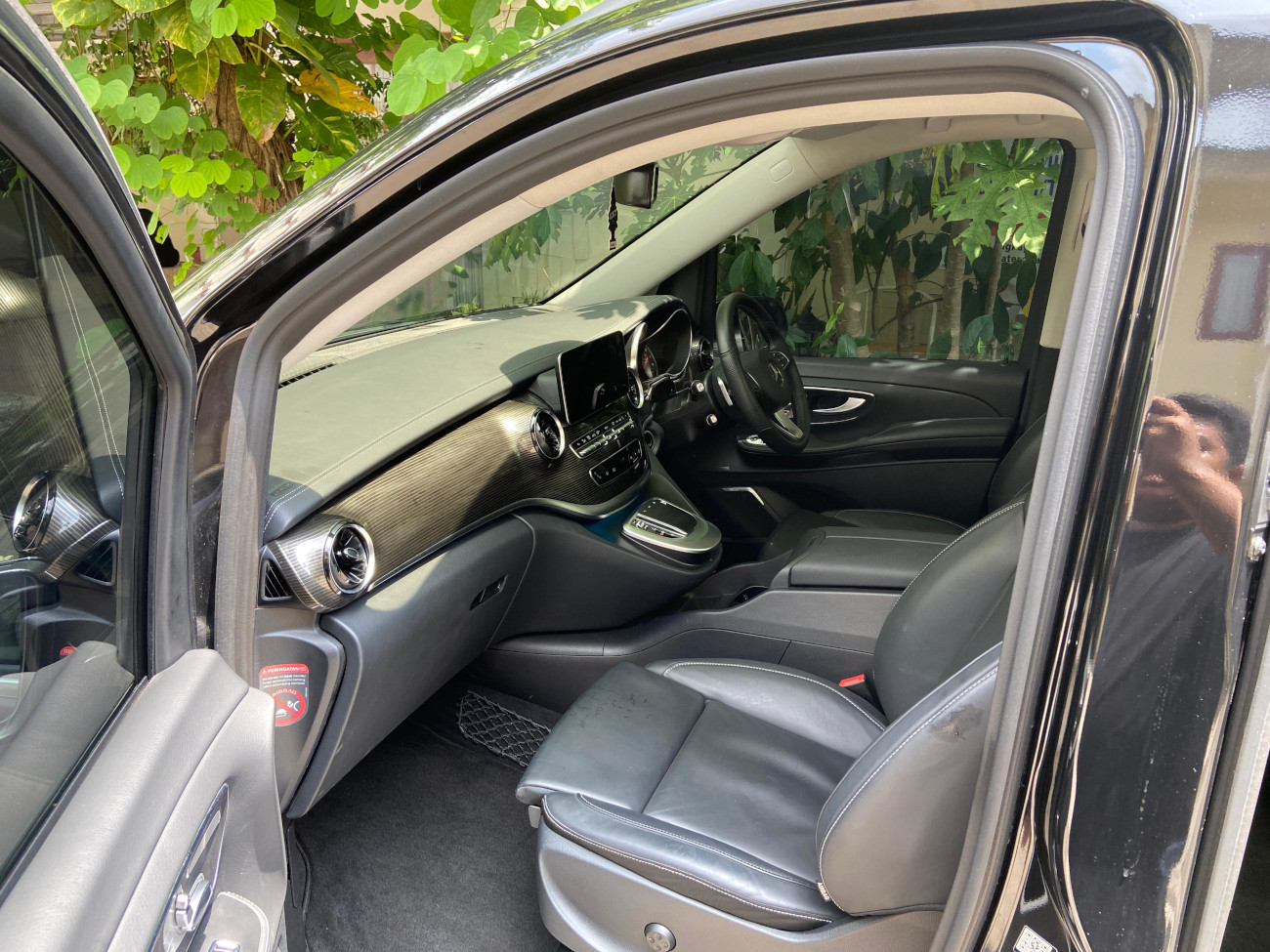 Kabin depan berkesan minimalis