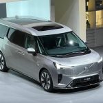 Spesifikasi Volvo EM90 MPV Nyetrum Penantang Toyota Alphard - Tuwaga