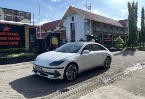 Pantaskah Mobil Listrik jadi Mobil Pertama dan Tunggal?