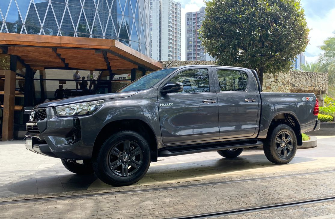 2 hilux new