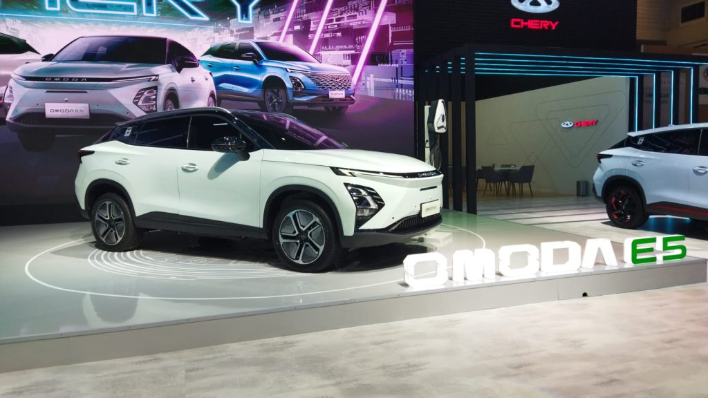 Chery Omoda E5 tampil percaya diri di IIMS 2024