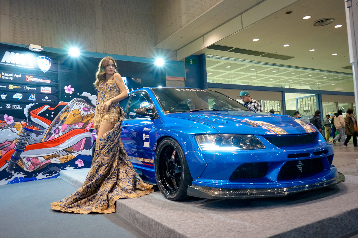 Shizka Prive mendampingi produk-produk terbaik bangsa dengan membawa Rancangan Busana berbalut Batik Temptation