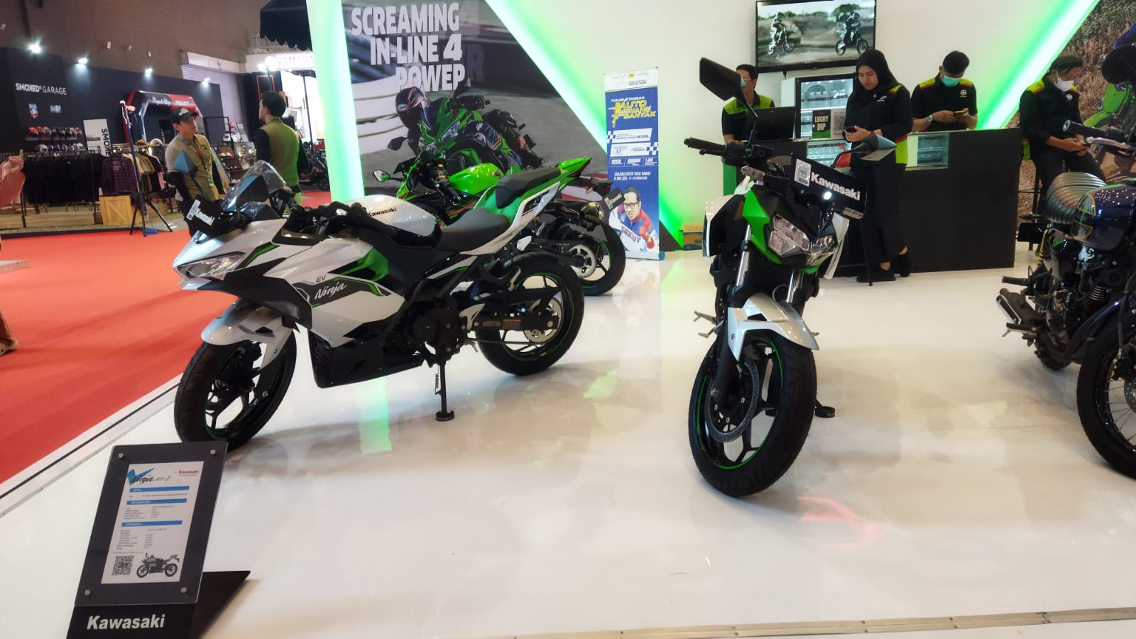 Harga Motor Kawasaki Terbaru dan Pilihan Model 2025 Kawasaki Ninja e-1 hadir bersama saudaranya yakni Kawasaki Z e-1