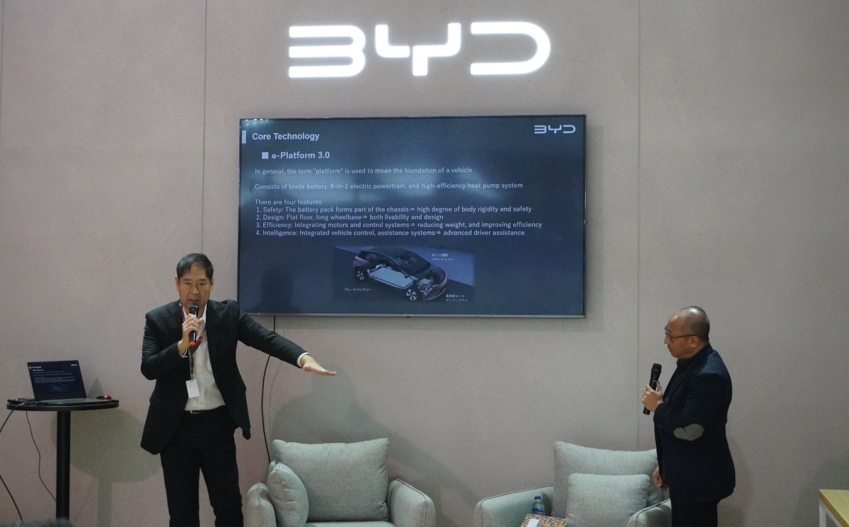 BYD Umbar Rahasia Teknologi E-platform 3.0 Hasilkan Mobil Listrik Paripurna e-platform juga mampu mengatur suhu baterai dengan efektif