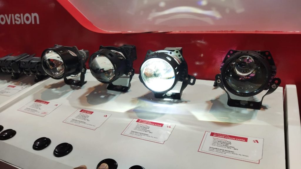 Headlight Autovision BiLED Dakar Carbon generasi ke-3 resmi meluncur