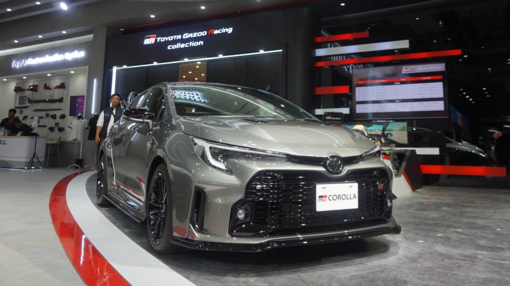 Toyota GR Corolla tampil sporty dan mempesona