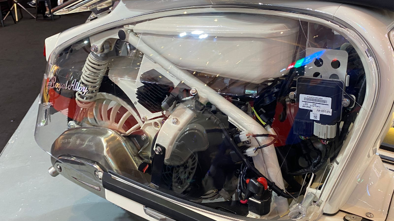 Harga Royal Alloy GP 150 Clearcase