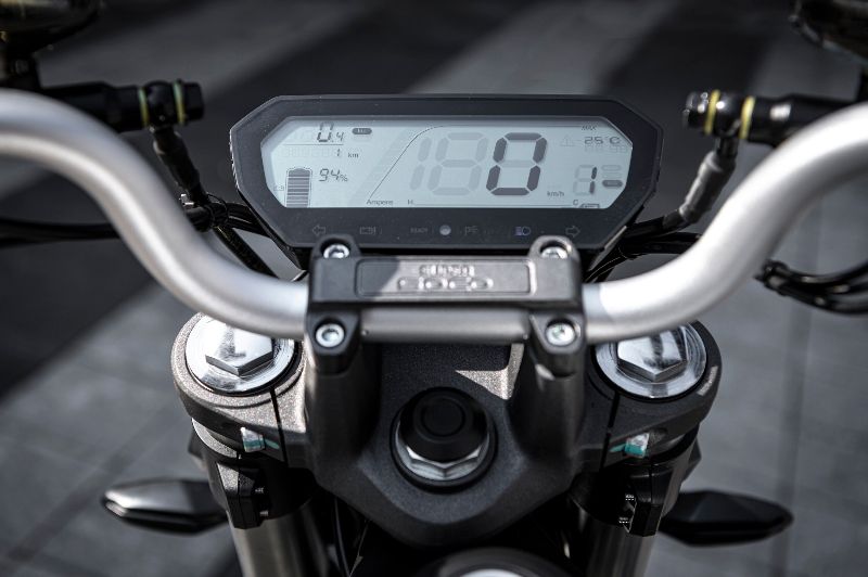 Baterai motor listrik