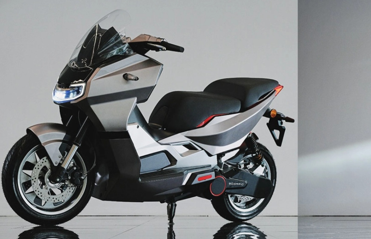 BYD Bersiap Lebih Totalitas Mengembangkan Baterai Untuk Motor Listrik BYD sempat jalin kerjasama dengan merek motor listrik Singapura Scorpio Electric