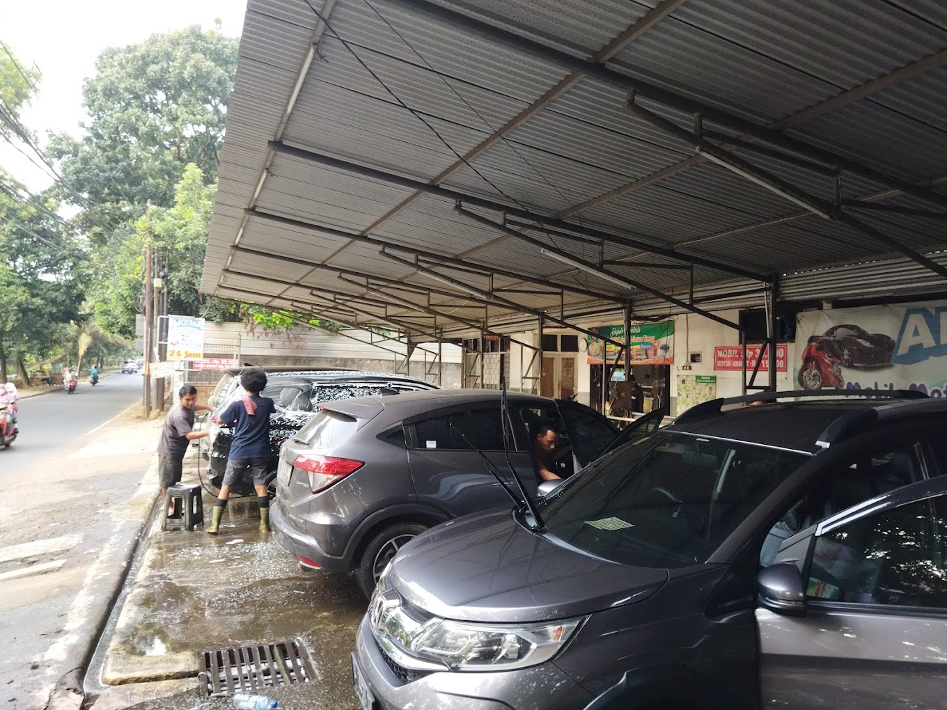 tempat cuci mobil 24 jam terdekat di jakarta selatan