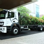 Tips Mengoptimalkan Posisi Berkendara Truk Mercedes-Benz Axor