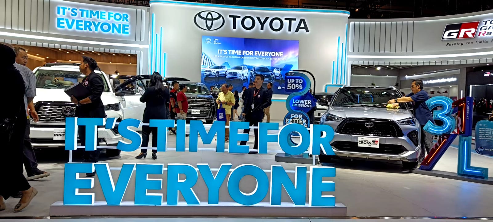 Penjualan mobil nasional bulan Februari 2024