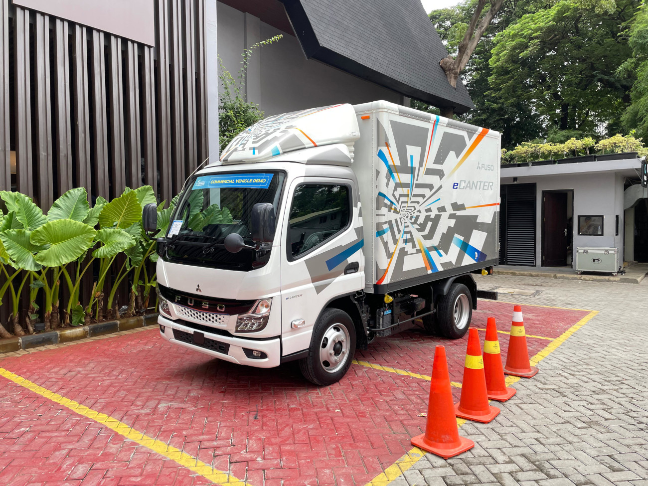 Beberapa perusahaan dan calon customer sudah uji coba eCanter