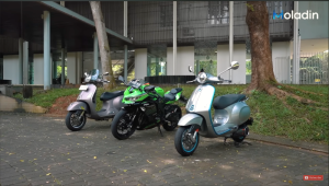 Komparasi Kawasaki Ninja ZX-25R vs Vespa GTS Super Tech 300 vs Vespa Elettrica, Adu Nanja Sampai Tes Keempukan Jok!
