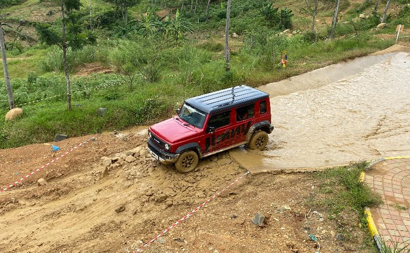 Pencapaian Signifikan Suzuki Jimny 5-Doors Tutup Tahun 2024 Dengan Manis Test Drive Suzuki Jimny 5 Pintu