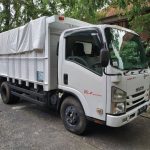 Cek Harga, Kelebihan dan Kekurangan Isuzu Elf 2024, Pilihan Tepat untuk Bisnis Anda