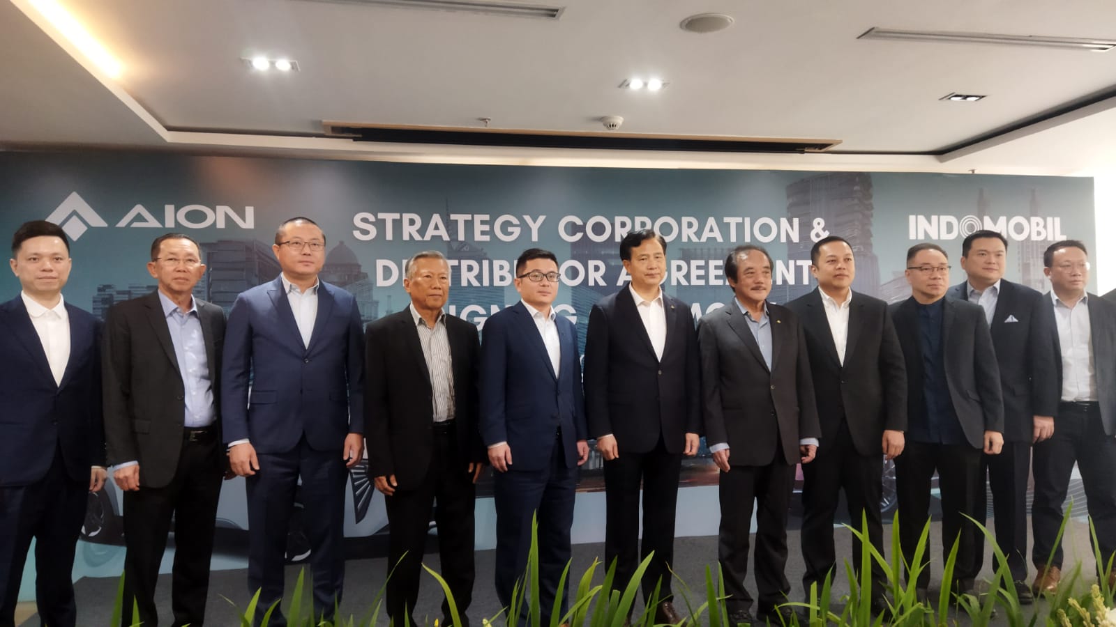 Jajaran Direksi Indomobil  Gruop dan GAC Aion New Energy Automobile Co., Ltd