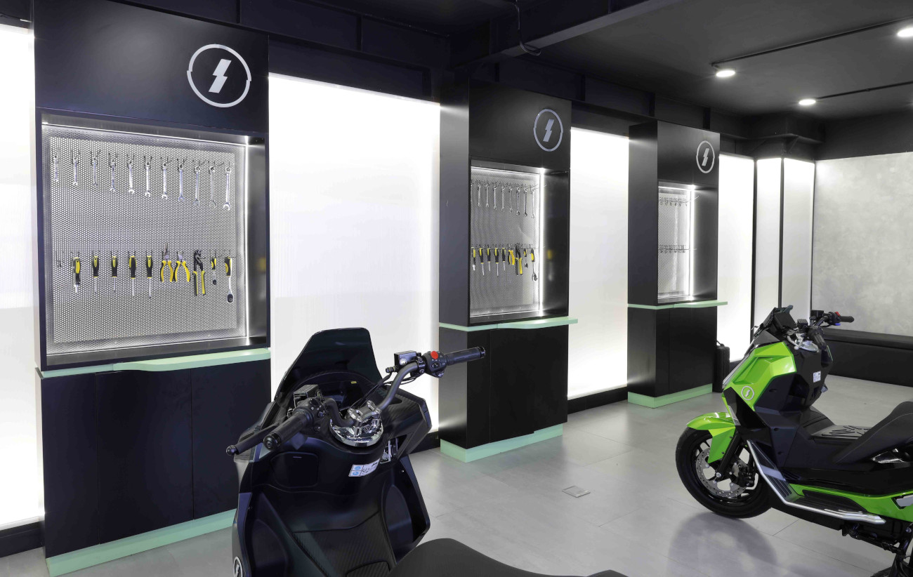 AEC Bekasi juga menyediakan servis