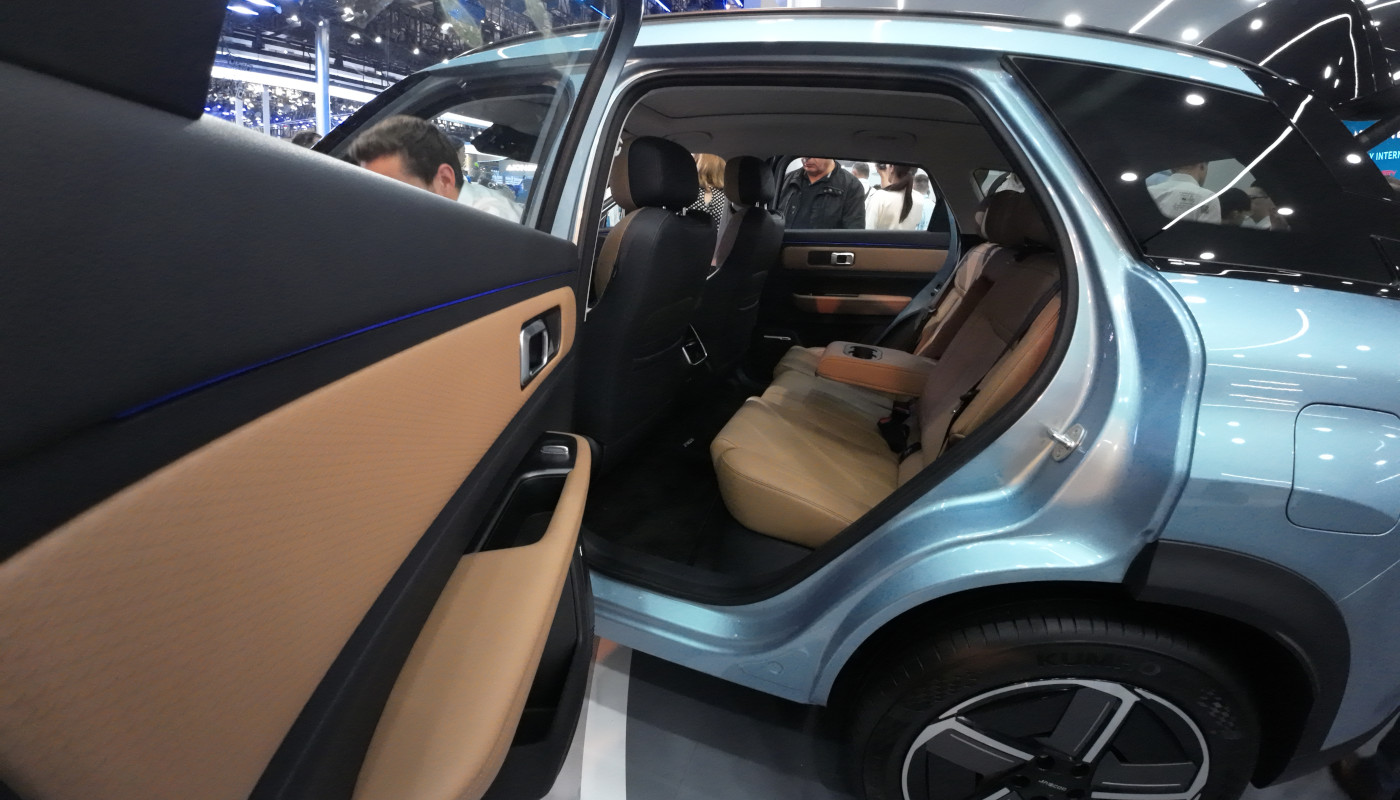 Kabin Jaecoo J8 PHEV lega 