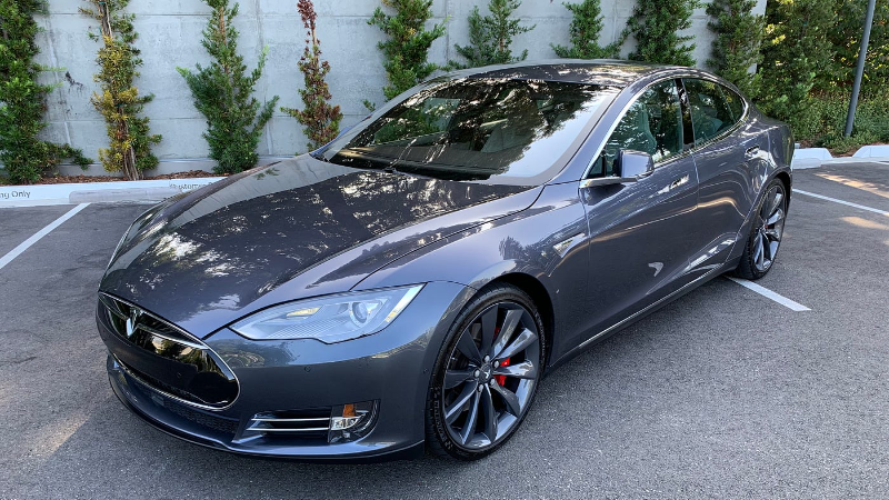 Harga mobil listrik bekas pasca lebaran 2024