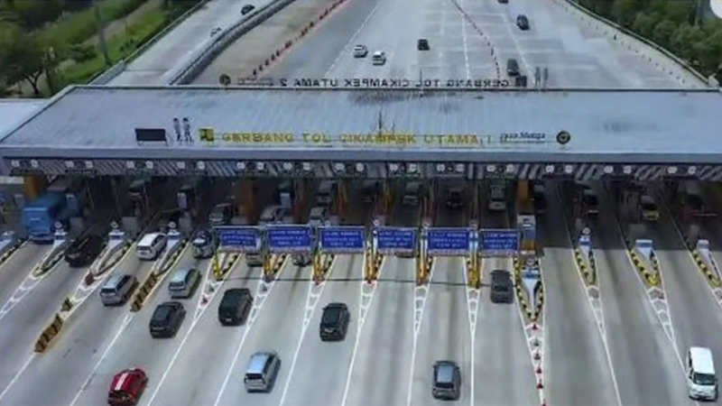 Arus balik lebaran hari pertama