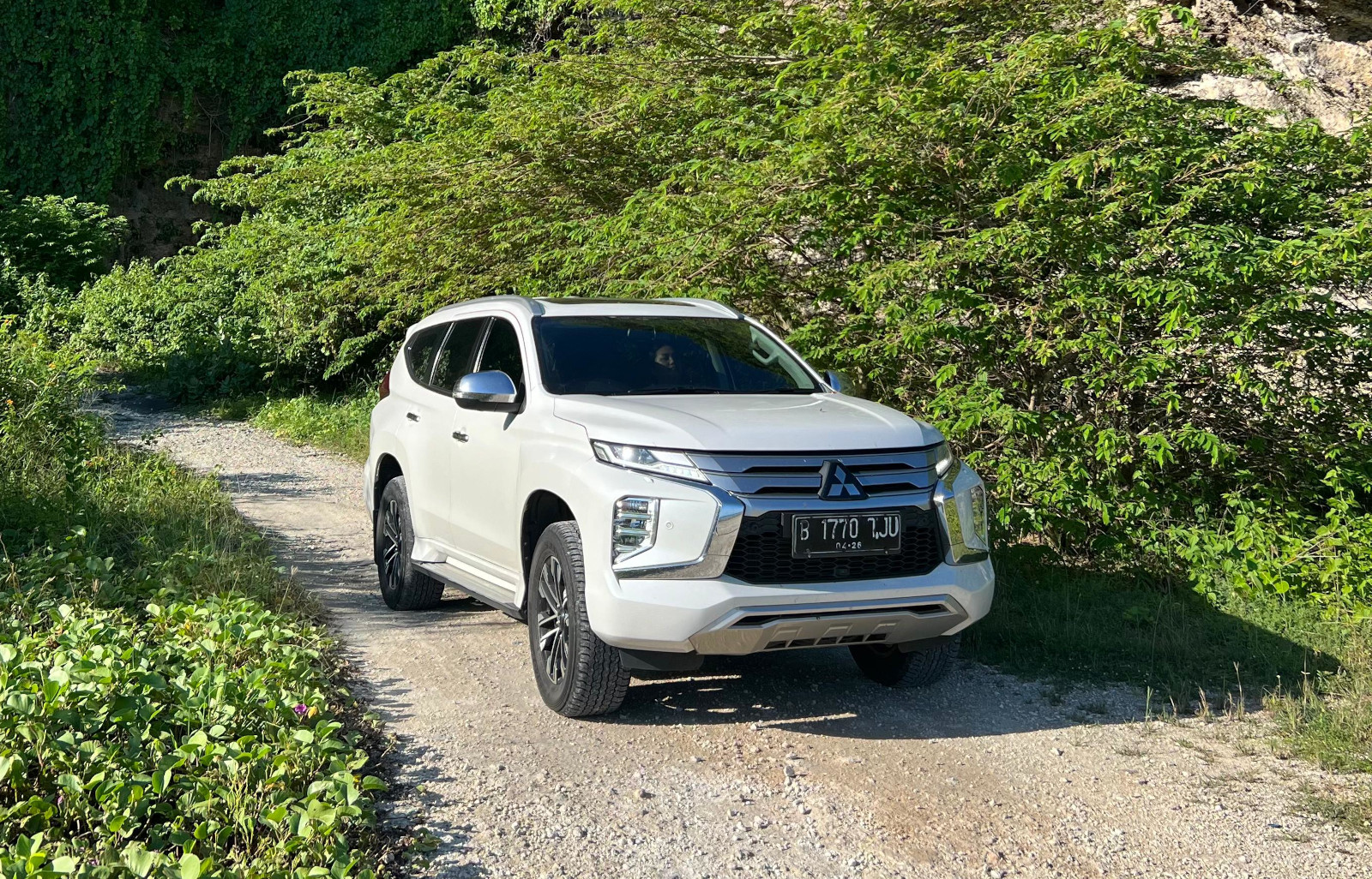 Mitsubishi New Pajero Sport Bongsor Tapi Pas untuk Pengendara Wanita Geber Mitsubishi Pajero Sport rute Jakarta-Bali